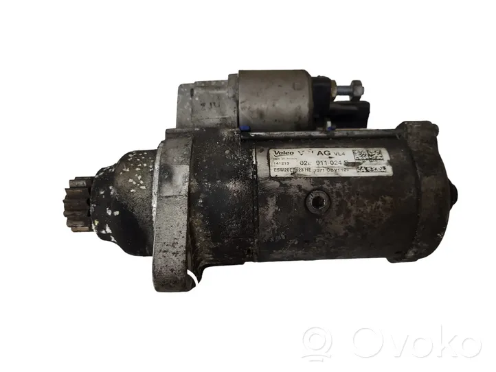 Volkswagen Golf VII Starter motor 02M911024