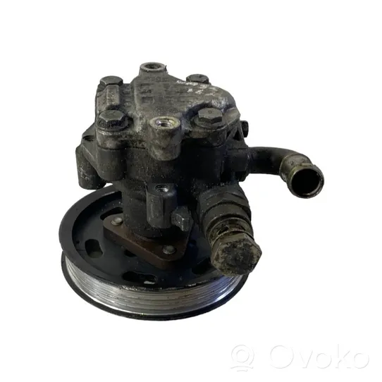 Audi A4 S4 B7 8E 8H Ohjaustehostimen pumppu 038145255D