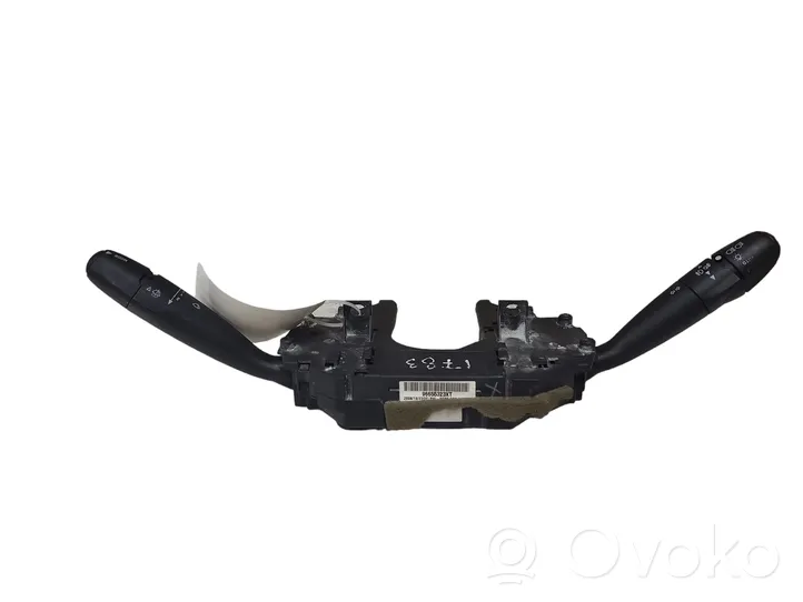 Citroen C5 Leva/interruttore dell’indicatore di direzione e tergicristallo 96655323XT