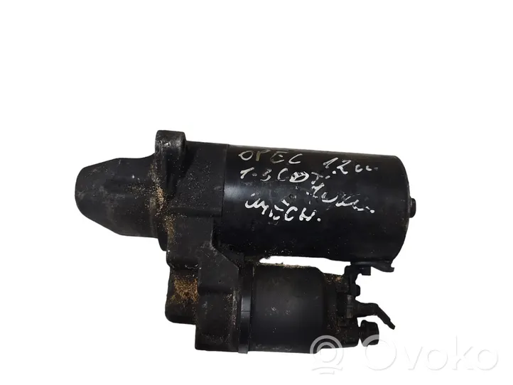 Opel Astra J Starter motor 0001138030