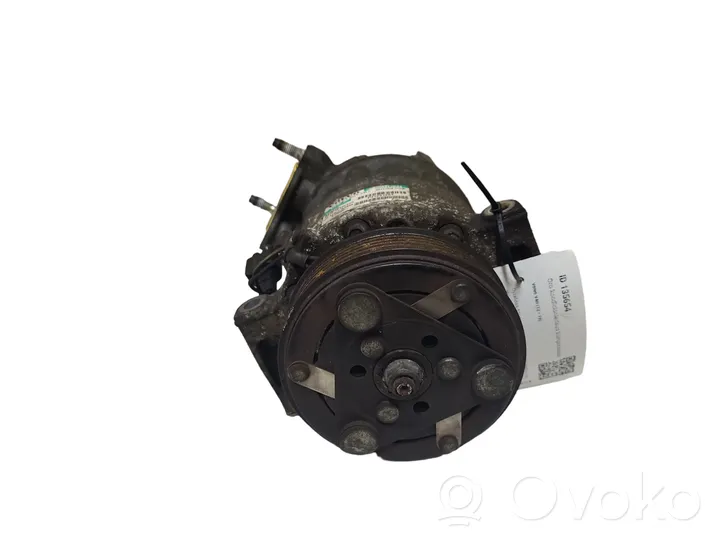 Volvo V40 Ilmastointilaitteen kompressorin pumppu (A/C) 051719054B4