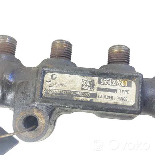 Citroen C4 I Picasso Tuyau de conduite principale de carburant 9654592680