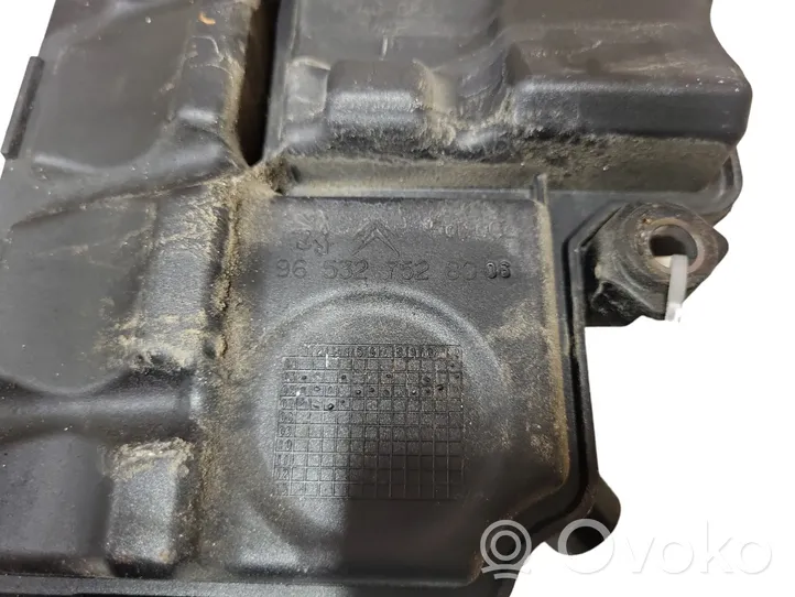 Peugeot 4007 Odpowietrznik / Separator oleju 9653275280