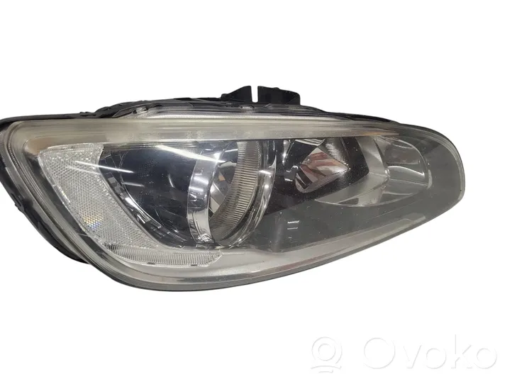 Volvo S60 Lampa przednia 31358100