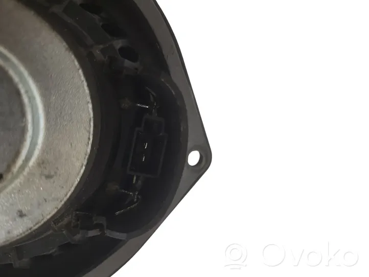 Opel Zafira B Rear door speaker 90520838