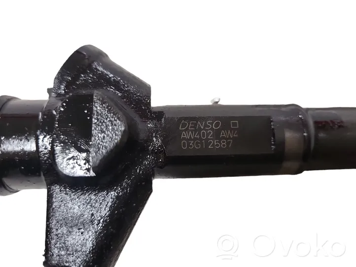 Nissan X-Trail T30 Injecteur de carburant AW402AW4