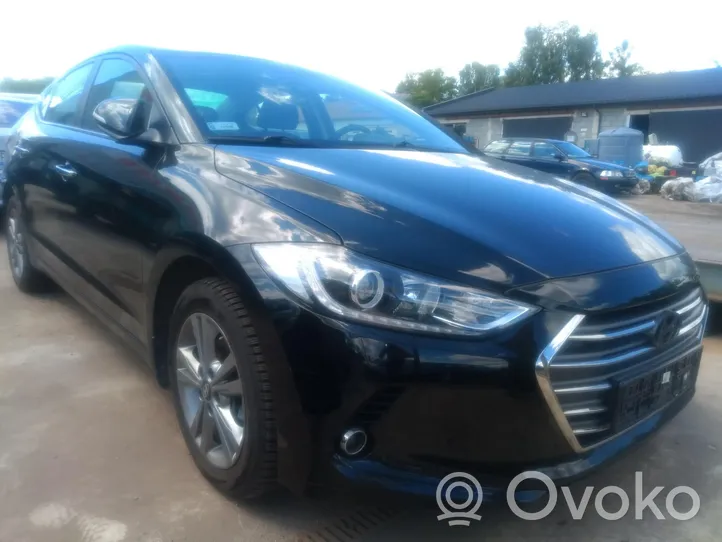 Hyundai Elantra VI Zacisk hamulcowy przedni 