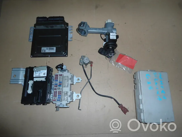 Infiniti G35 Kit centralina motore ECU e serratura 