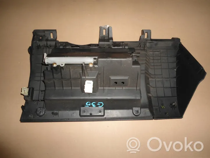 Infiniti G35 Glove box 