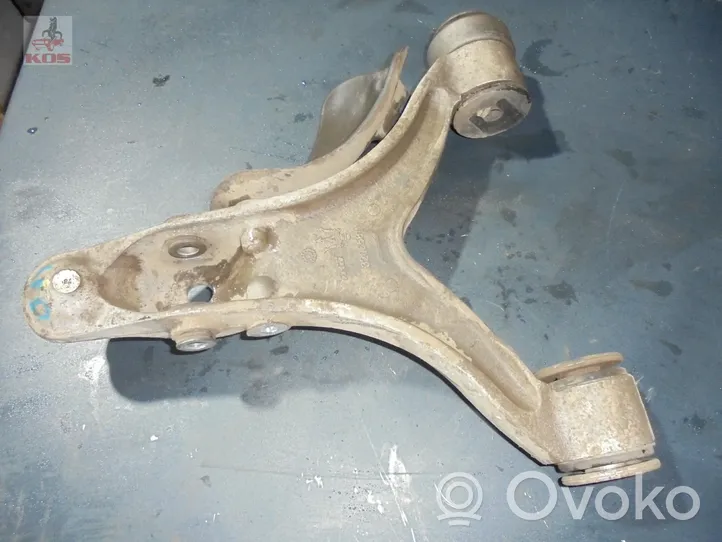 Maserati Quattroporte Fourchette, bras de suspension inférieur avant 3206581