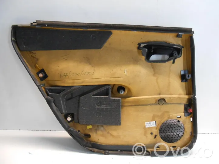 Opel Vectra B Boczki / Poszycie drzwi tylnych 