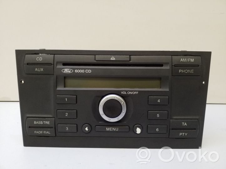 Ford Mondeo Mk III Panel / Radioodtwarzacz CD/DVD/GPS 3S7T18C815AC