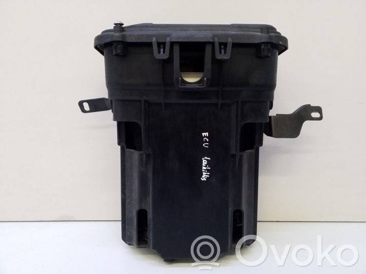 757847902 BMW 7 F01 F02 F03 F04 other engine part, 18.00 € | RRR