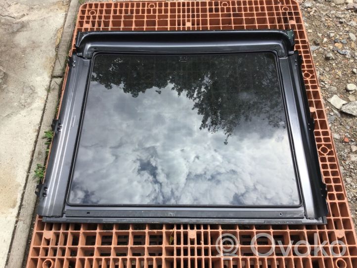 Chrysler Pacifica Sunroof glass 30024778BA