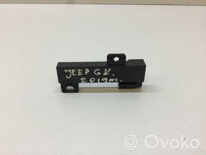 Jeep Cherokee Amplificador de antena aérea 56046957AA