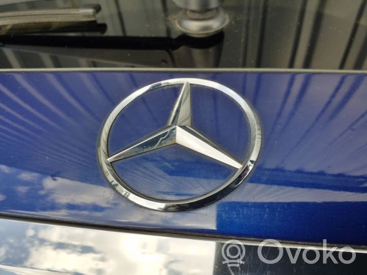 Mercedes-Benz C AMG W205 Couvercle de coffre 
