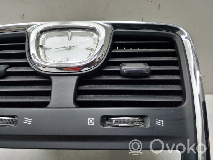 Chrysler Town & Country V Griglia di ventilazione centrale cruscotto 1PE401X9AD