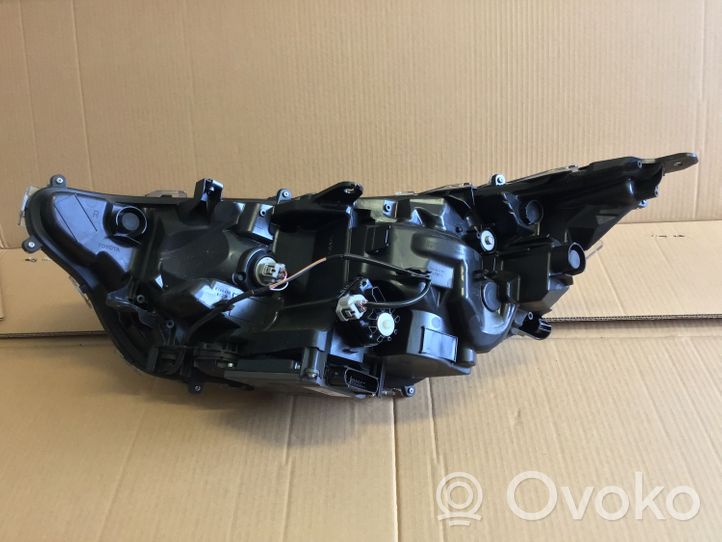 Toyota RAV 4 (XA50) Lampa przednia 8990842060