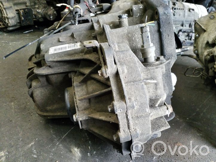 Opel Vivaro Manual 5 speed gearbox PK5013