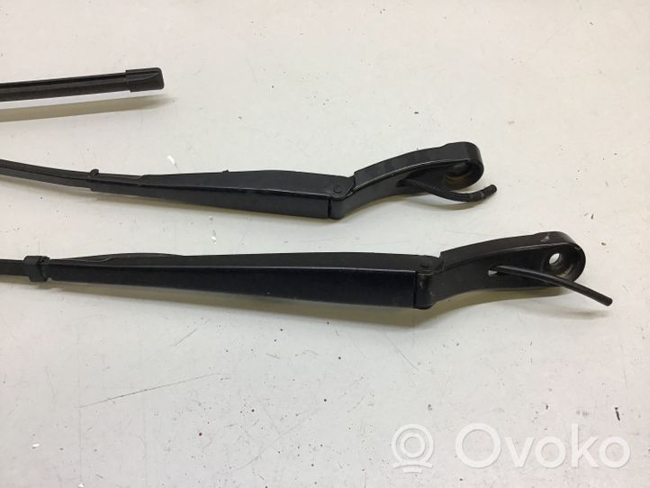 Citroen DS7 Crossback Headlight wiper blade set 97417643