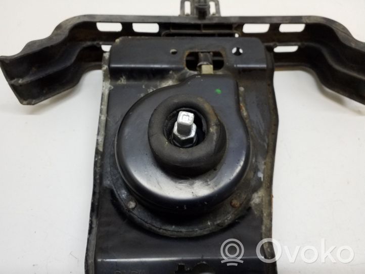 Dodge Grand Caravan Supporto di montaggio ruota di scorta 05109667AG