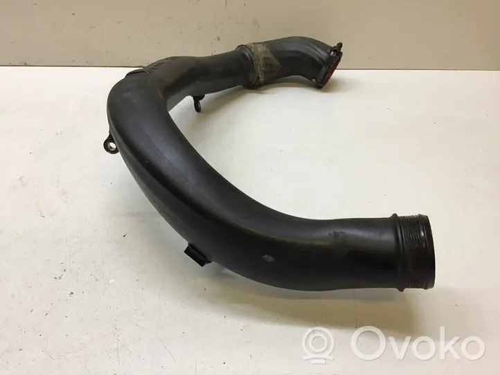 Volvo V60 Tube d'admission de tuyau de refroidisseur intermédiaire 31261350