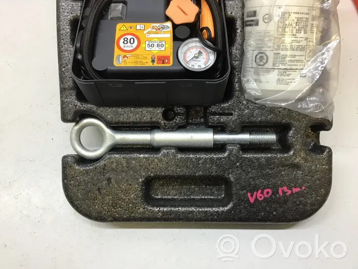 Volvo V60 Kit d’outils 5638226