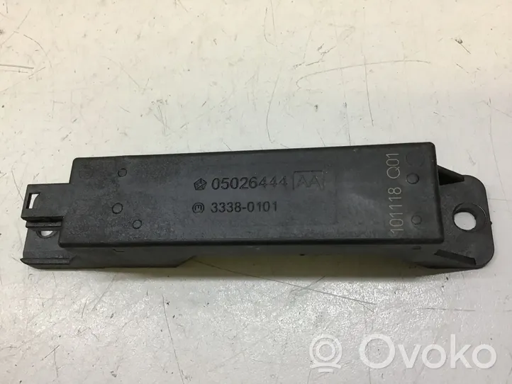 Dodge Grand Caravan Bezatslēgas sistēmas antena 05026444AA