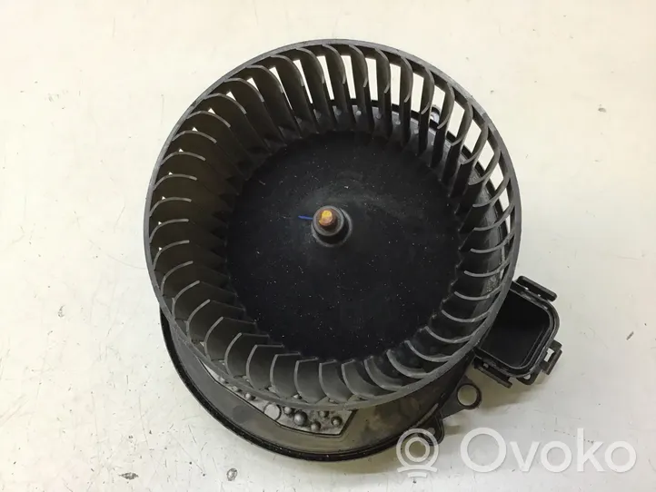 BMW 2 F22 F23 Ventola riscaldamento/ventilatore abitacolo 947775