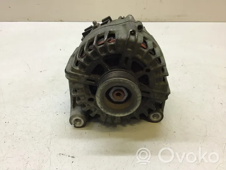 BMW 3 E90 E91 Alternator 7802261