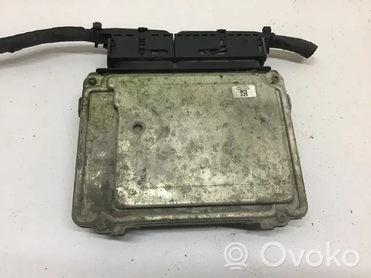 Volkswagen PASSAT B6 Sterownik / Moduł ECU 03G906021LR