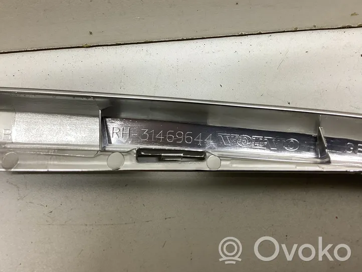 Volvo XC60 Rivestimento del pannello C3337626