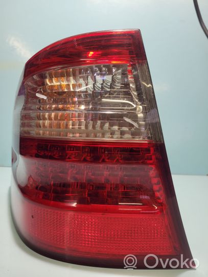 Mercedes-Benz E W211 Lampa tylna A2118201564