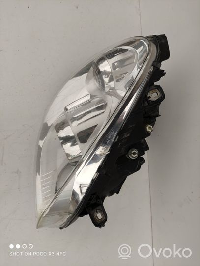 Mercedes-Benz B W245 Lampa przednia A1698204661