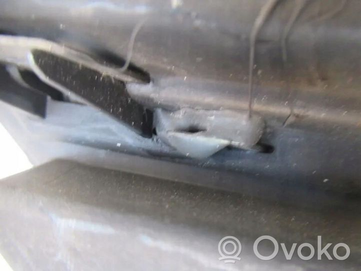 Opel Vivaro Front bumper upper radiator grill VI623105615R