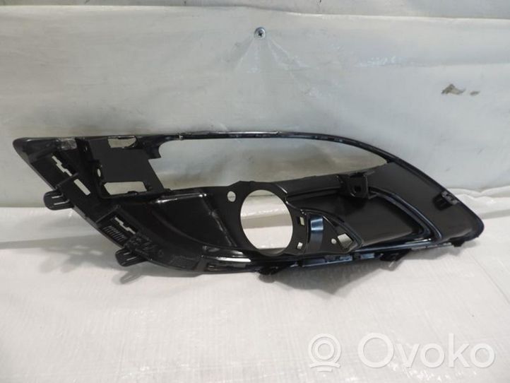 Opel Astra J Priešrūkinio žibinto apdaila/ grotelės 13387224