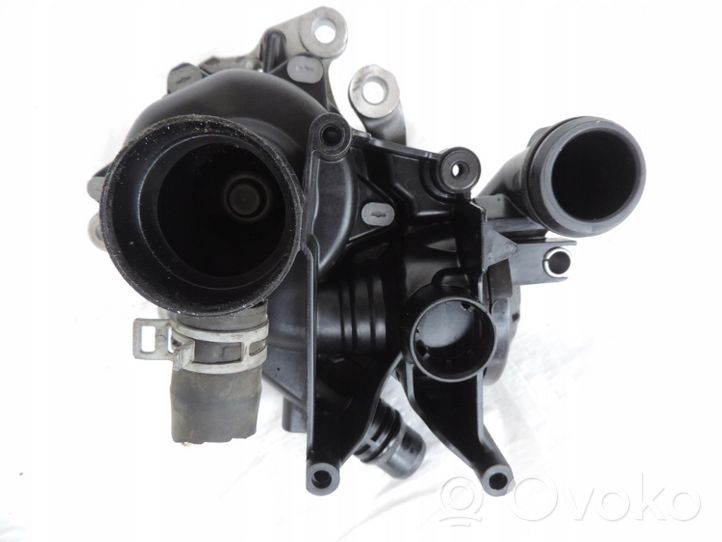 Ford Focus Pompe de circulation d'eau Z16001023