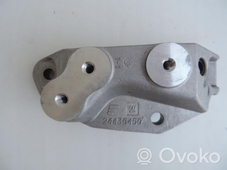 Opel Vectra C Supporto di montaggio scatola del cambio 24436450