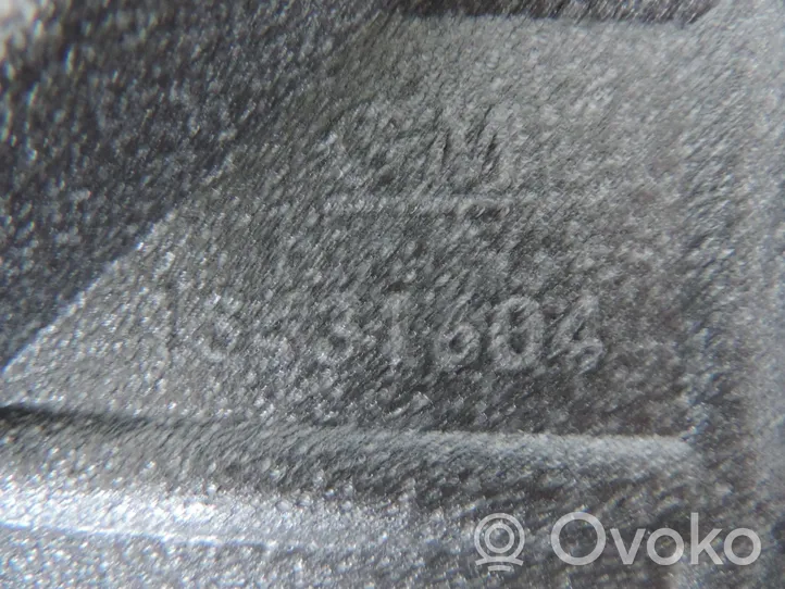 Opel Astra K Wygłuszenie / Pianka błotnika przedniego 13431604