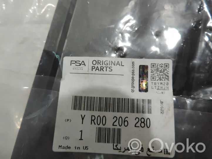 Opel Insignia B Inne elementy wykończenia bagażnika 13588034