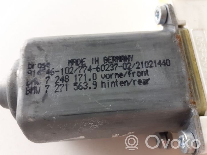 BMW 5 F10 F11 Moteur de lève-vitre de porte arrière 7248171