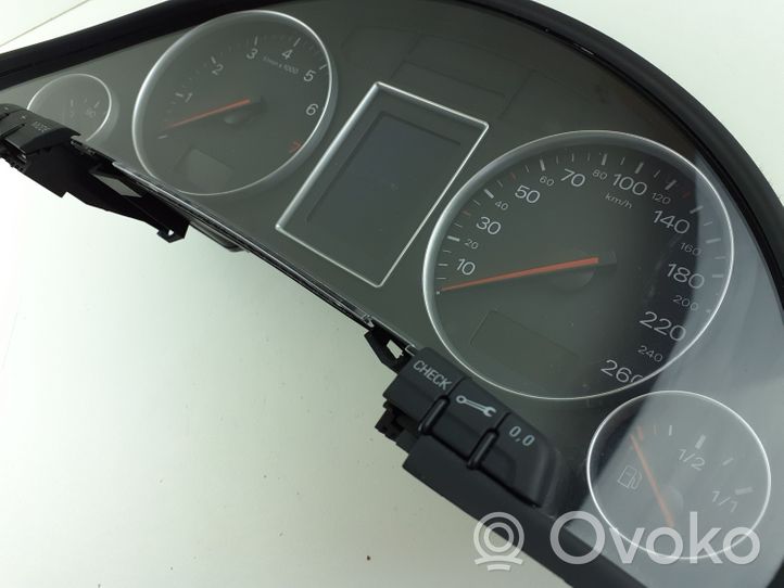 Audi A4 S4 B6 8E 8H Tachimetro (quadro strumenti) 8E0920900NX