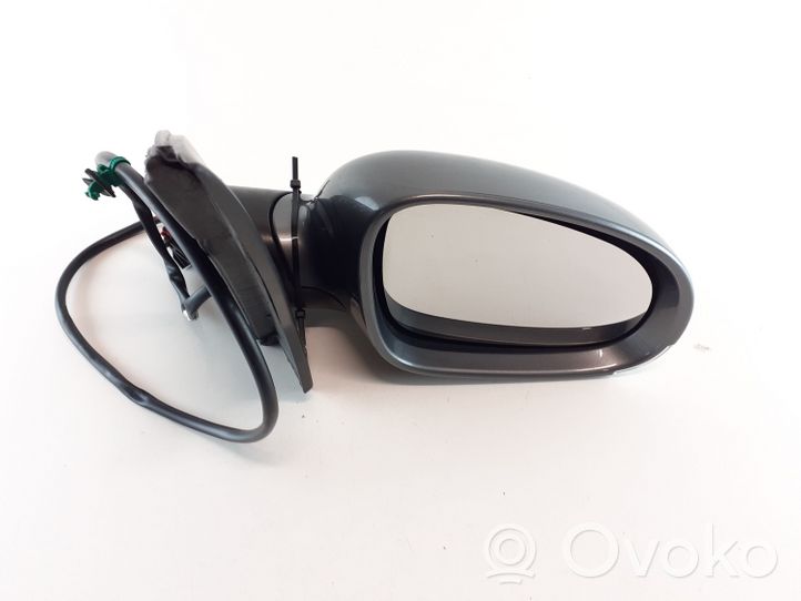 Volkswagen Golf V Front door electric wing mirror 