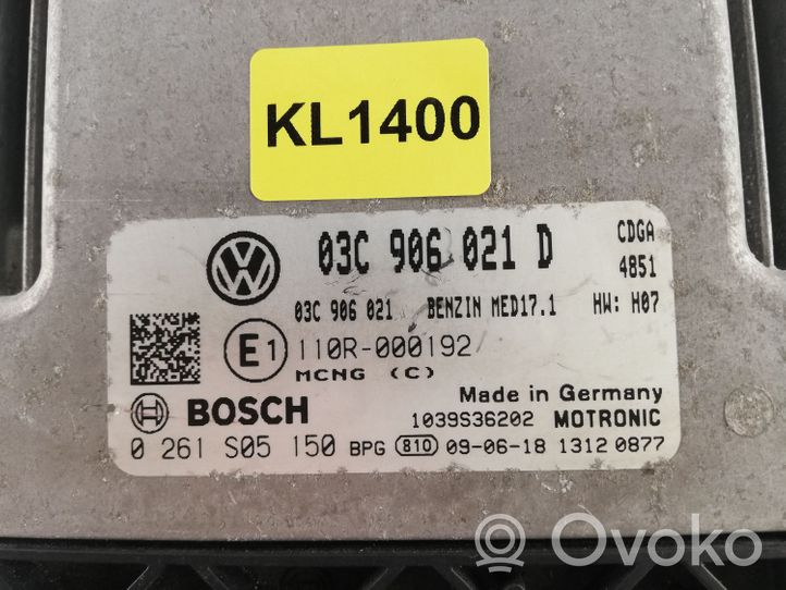 Volkswagen Touran I Calculateur moteur ECU 03C906021D