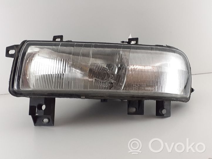 Nissan Interstar Faro/fanale 7700352103F