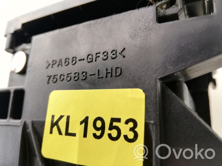 Toyota Auris E180 Vaihteenvalitsimen verhoilu 75C583