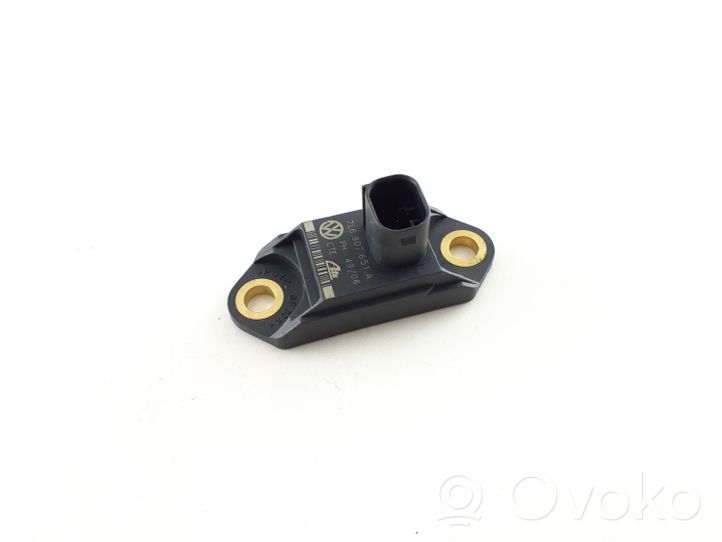 Volkswagen Touareg I Yaw turn rate sensor 7L6907651A