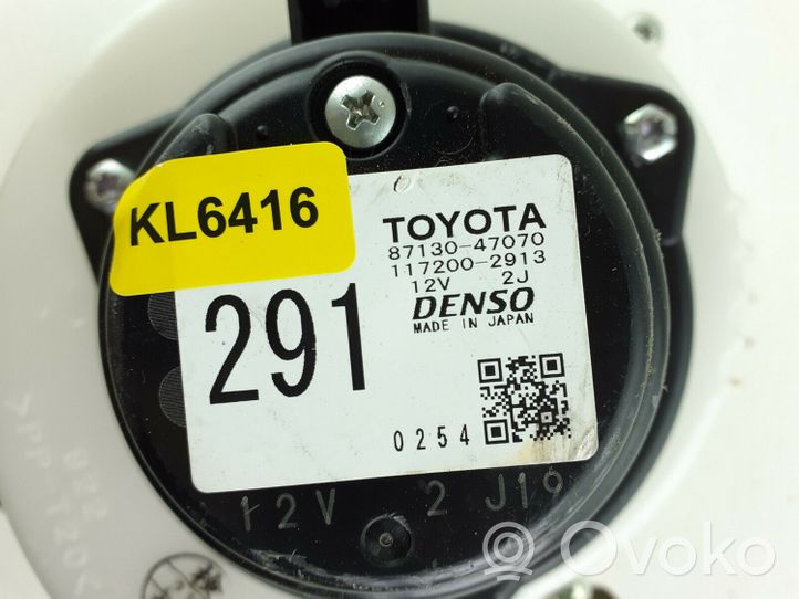 Toyota Prius (XW20) Pulseur d'air habitacle 8713047070