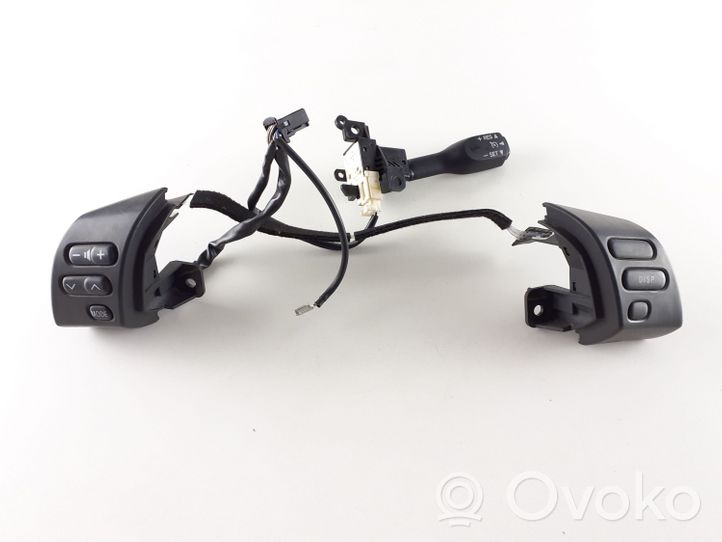 Lexus RX 330 - 350 - 400H Pulsanti/interruttori sul volante 18A174