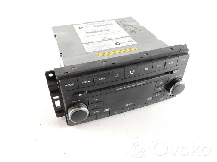 Chrysler Voyager Panel / Radioodtwarzacz CD/DVD/GPS 05064925AF